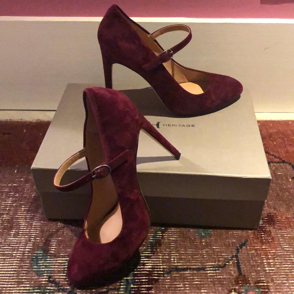 Halston Heritage burgundy pumps